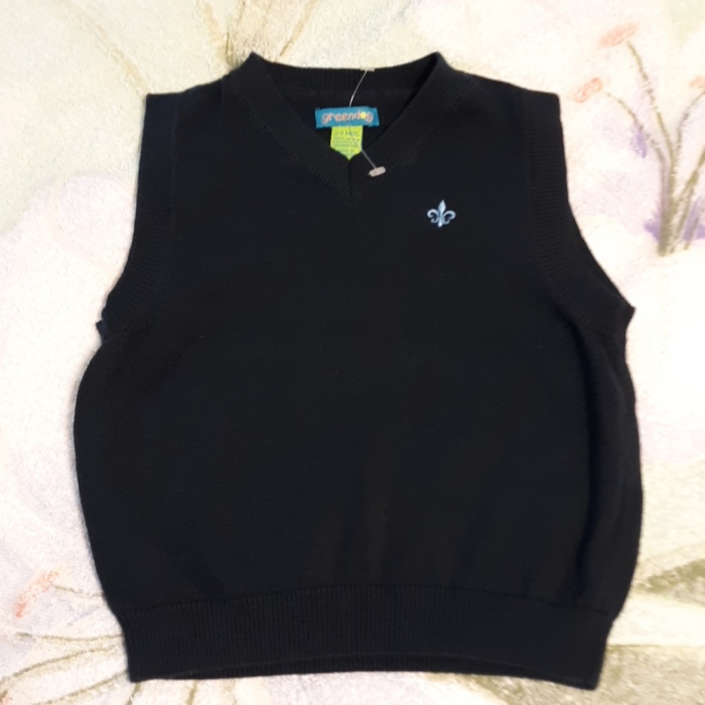 #561 NWOT Greendog vest. Size: 24 months
